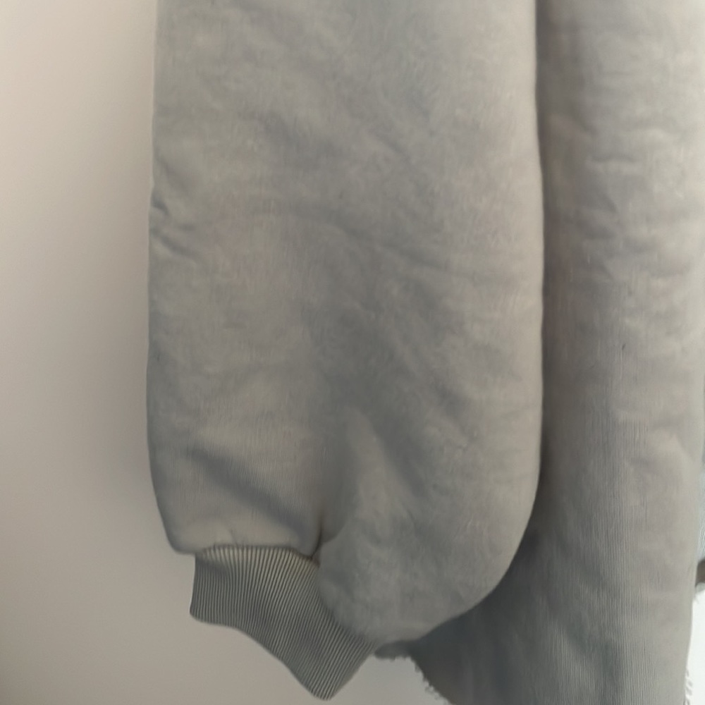 New- Never Worn. - image 3